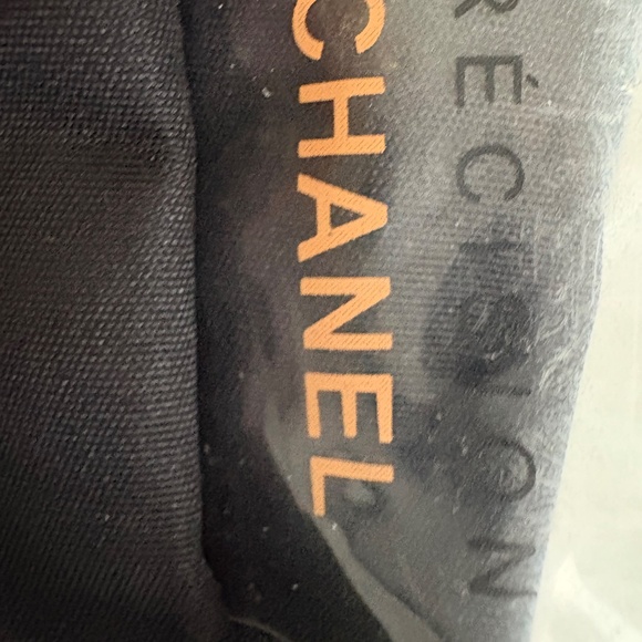 New CHANEL CC Precision Make Up/Cosmetic Bag with Chain Double Zipper - Picture 6 of 9